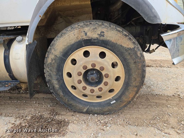 image for item EW8503 2007 International SF637 dump truck