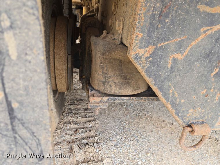 image for item EW8503 2007 International SF637 dump truck