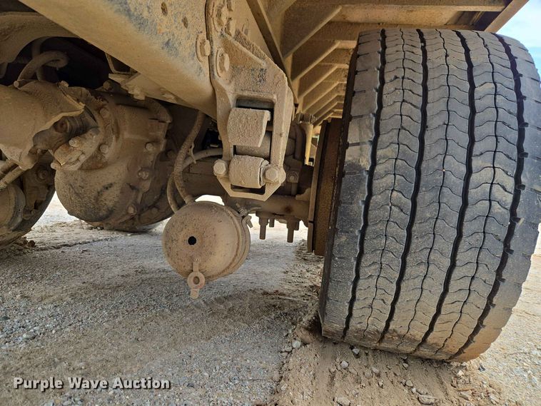 image for item EW8503 2007 International SF637 dump truck