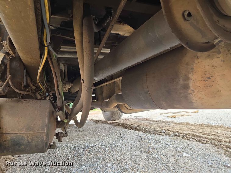 image for item EW8503 2007 International SF637 dump truck