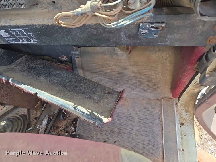 image for item EW8504 1994 International 9400 semi truck