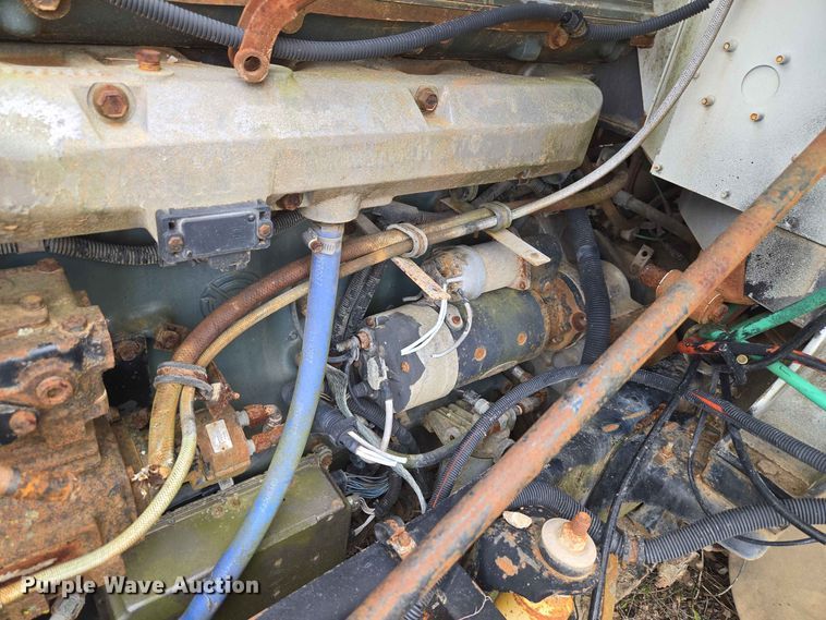 image for item EW8504 1994 International 9400 semi truck