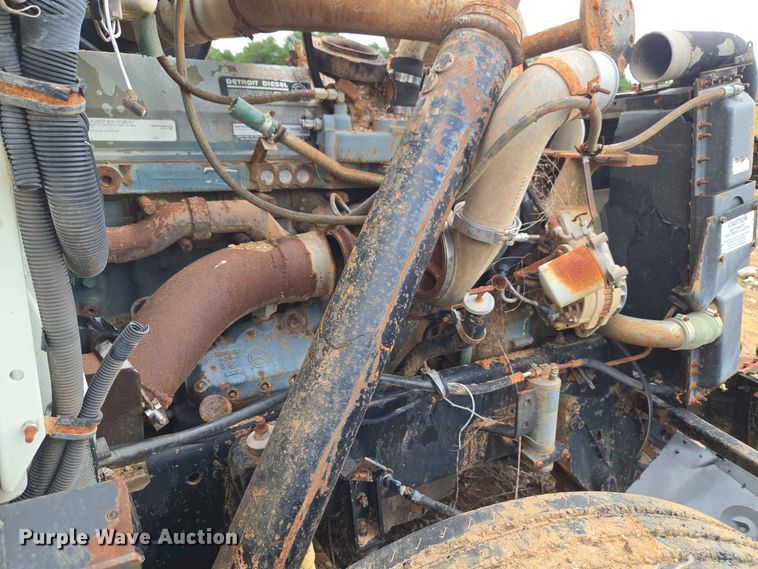 image for item EW8504 1994 International 9400 semi truck