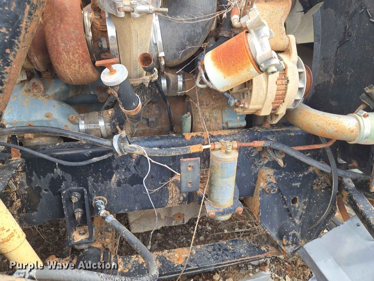 image for item EW8504 1994 International 9400 semi truck