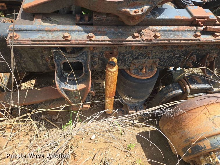 image for item EW8504 1994 International 9400 semi truck