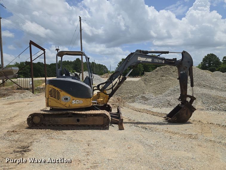 image for item EW8505 2005 John Deere 50D mini excavator