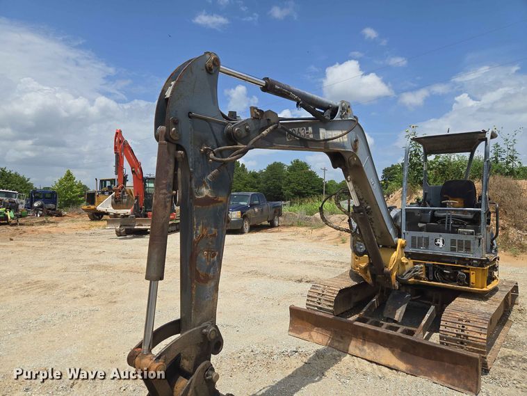 image for item EW8505 2005 John Deere 50D mini excavator