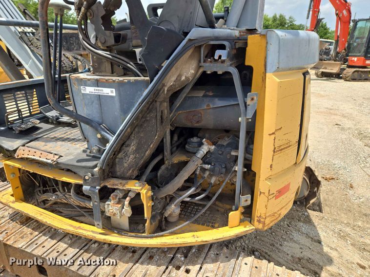 image for item EW8505 2005 John Deere 50D mini excavator