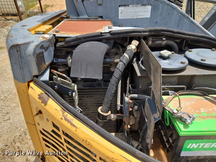 image for item EW8505 2005 John Deere 50D mini excavator