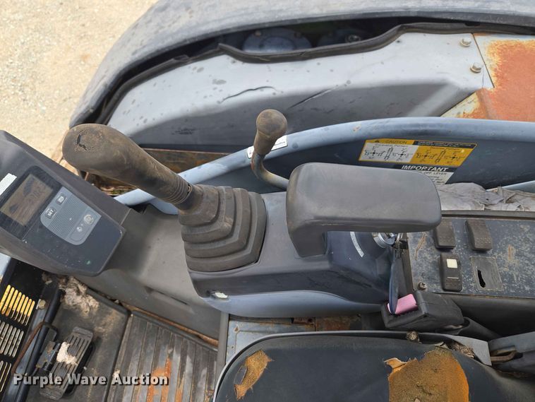 image for item EW8505 2005 John Deere 50D mini excavator