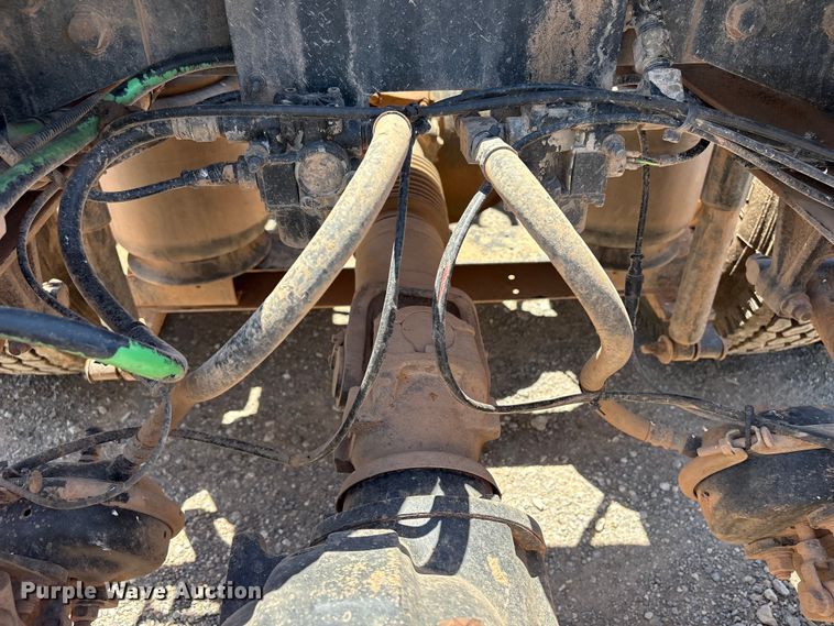 image for item EX0009 2002 International 9400i semi truck