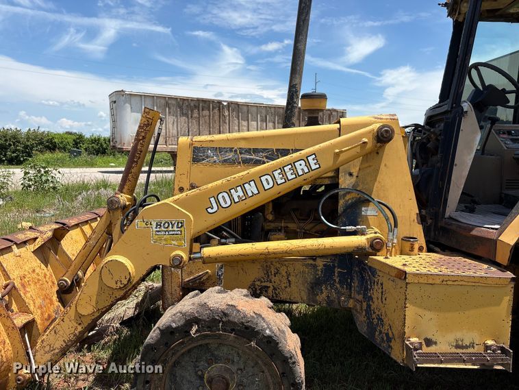 image for item EX0010 1994 John Deere 310D backhoe
