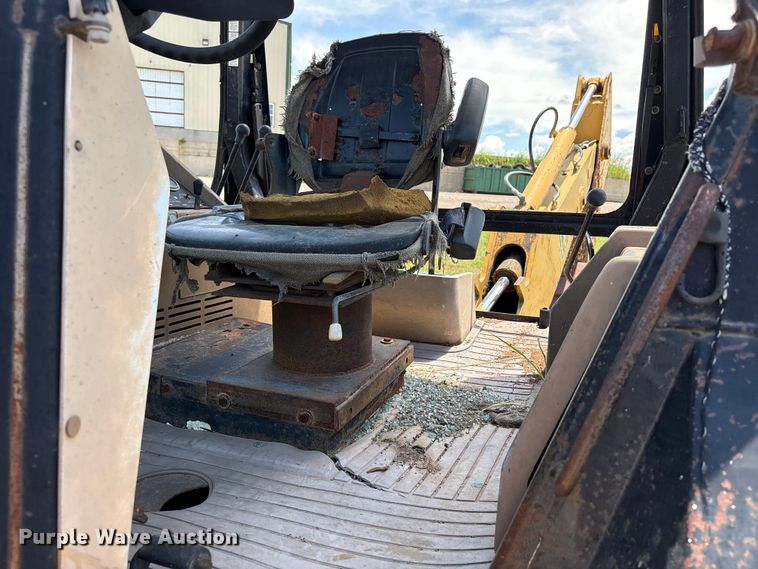 image for item EX0010 1994 John Deere 310D backhoe