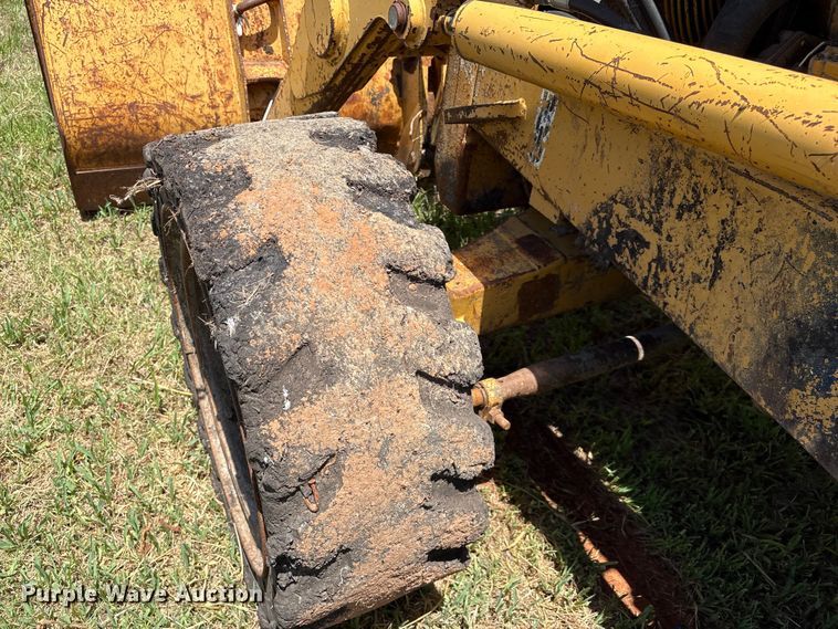 image for item EX0010 1994 John Deere 310D backhoe