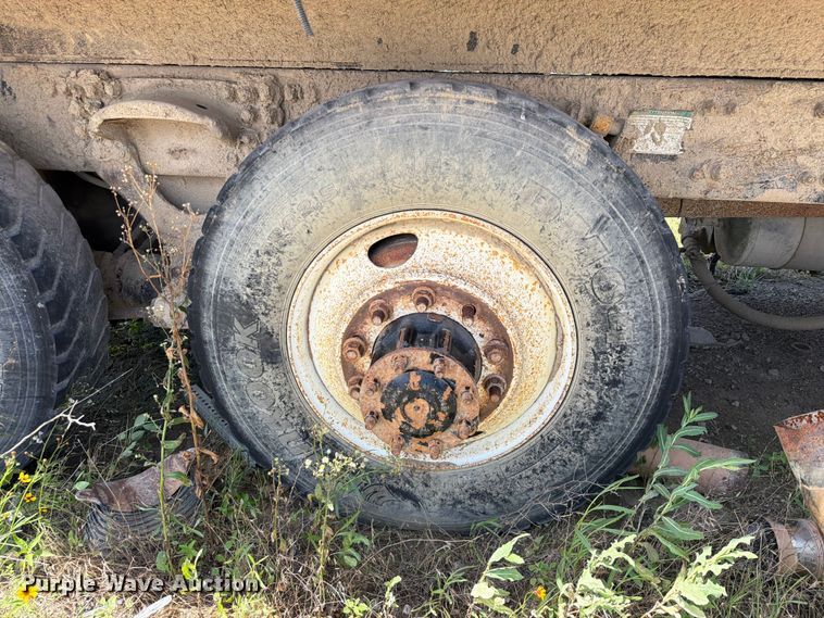 image for item EX2508 2007 Sterling L8500  dump truck
