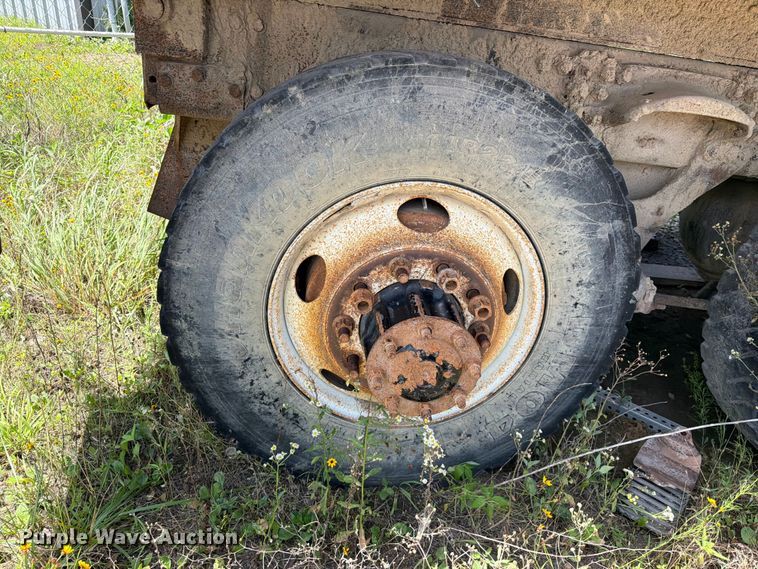 image for item EX2508 2007 Sterling L8500  dump truck