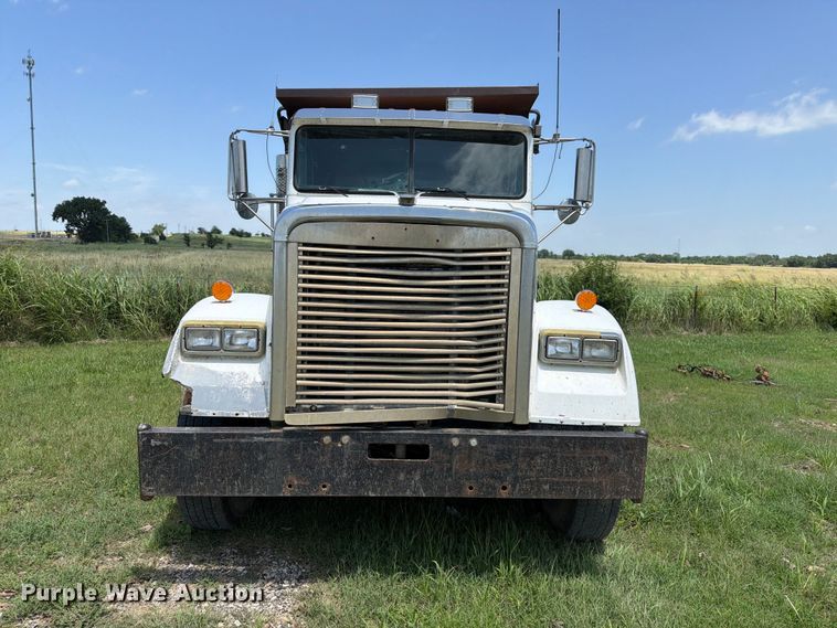 image for item EX2509 1999 Freightliner FLD120 dump truck