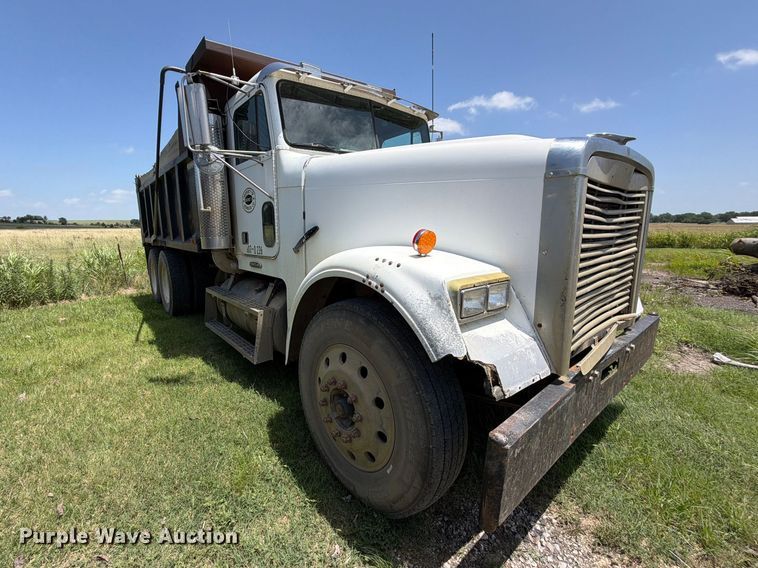 image for item EX2509 1999 Freightliner FLD120 dump truck