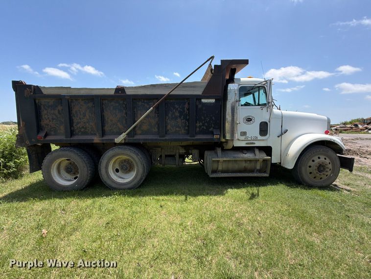 image for item EX2509 1999 Freightliner FLD120 dump truck