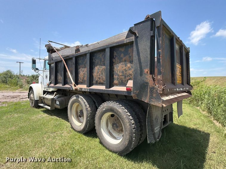 image for item EX2509 1999 Freightliner FLD120 dump truck