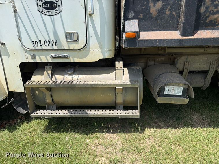image for item EX2509 1999 Freightliner FLD120 dump truck
