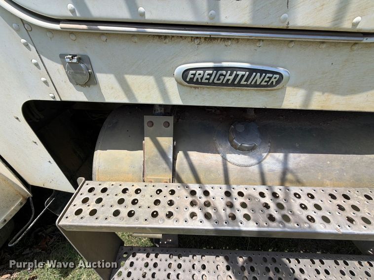 image for item EX2509 1999 Freightliner FLD120 dump truck