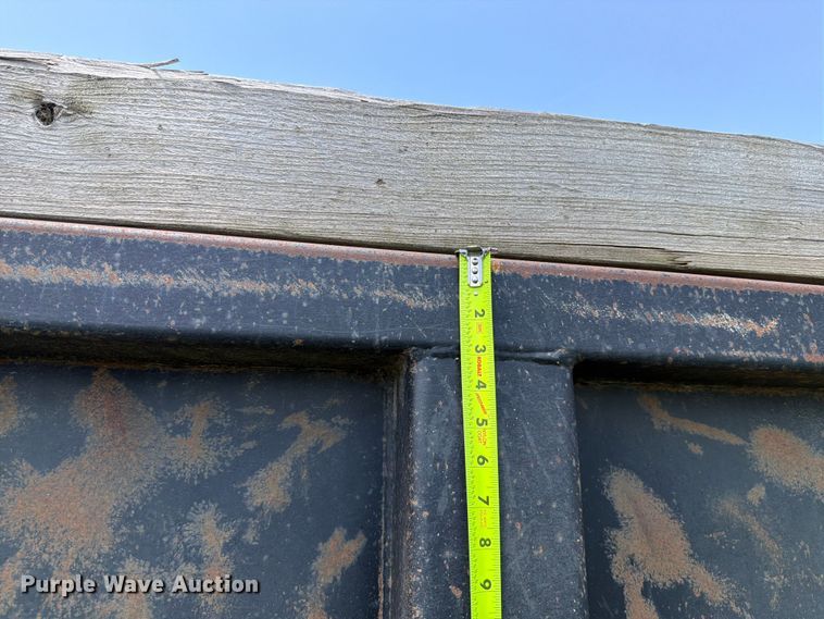 image for item EX2509 1999 Freightliner FLD120 dump truck