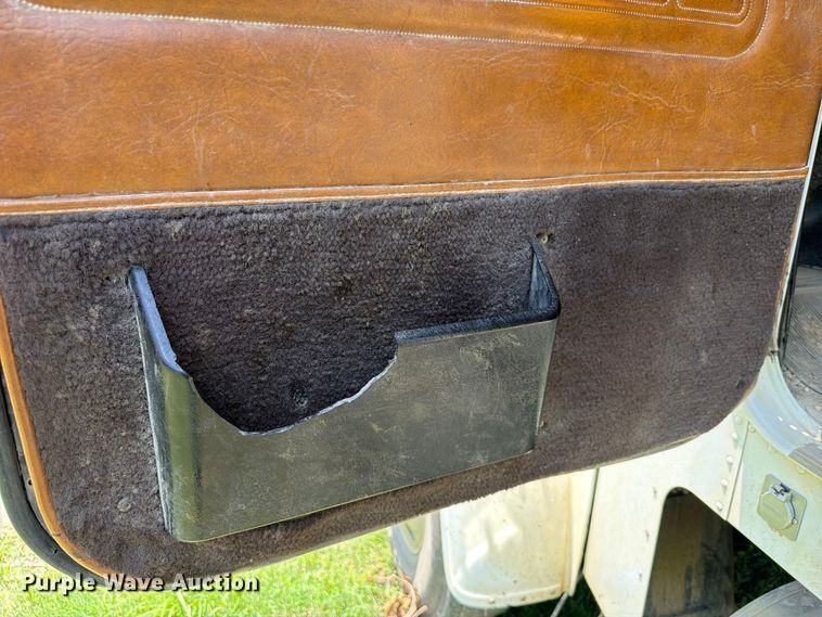 image for item EX2509 1999 Freightliner FLD120 dump truck
