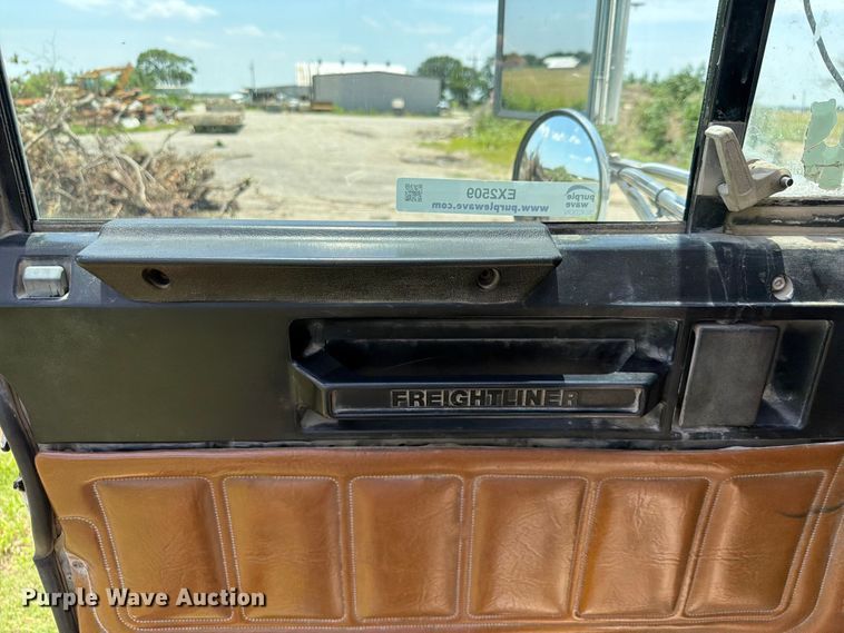 image for item EX2509 1999 Freightliner FLD120 dump truck