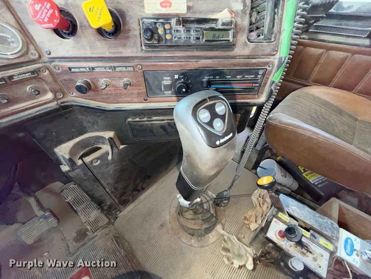 image for item EX2509 1999 Freightliner FLD120 dump truck