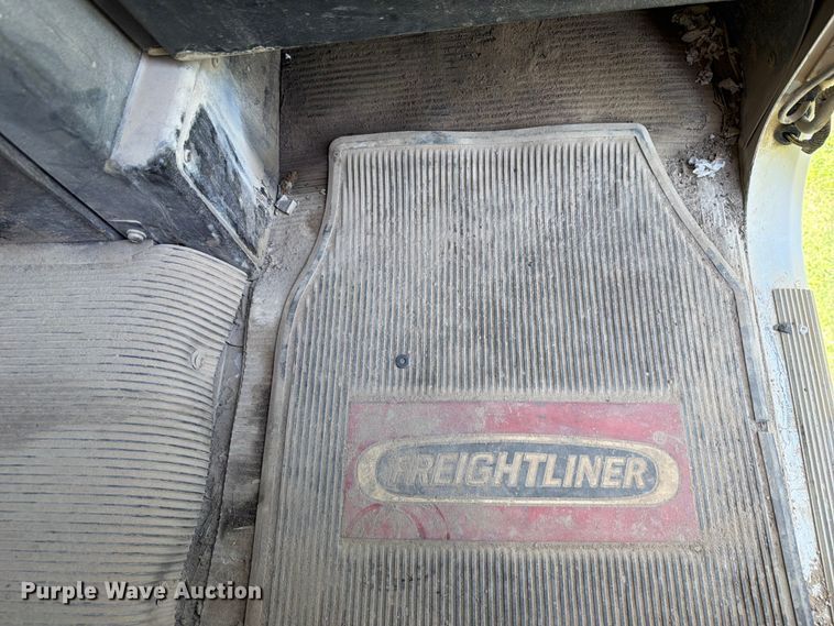 image for item EX2509 1999 Freightliner FLD120 dump truck