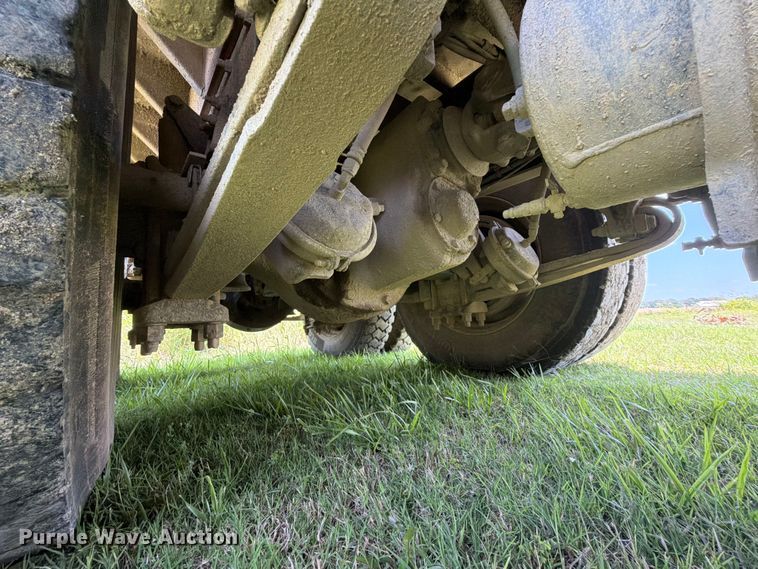 image for item EX2509 1999 Freightliner FLD120 dump truck
