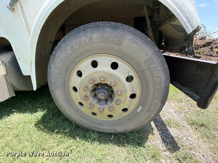 image for item EX2509 1999 Freightliner FLD120 dump truck