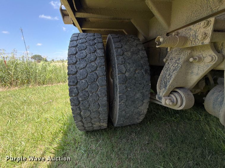 image for item EX2509 1999 Freightliner FLD120 dump truck