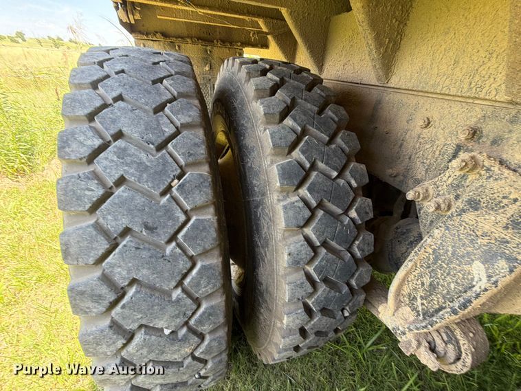 image for item EX2509 1999 Freightliner FLD120 dump truck