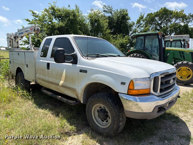 image for item EX2510 2001 Ford F250 Super Duty XL Ext. Cab utility bed pickup truck