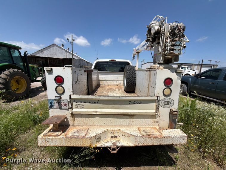 image for item EX2510 2001 Ford F250 Super Duty XL Ext. Cab utility bed pickup truck