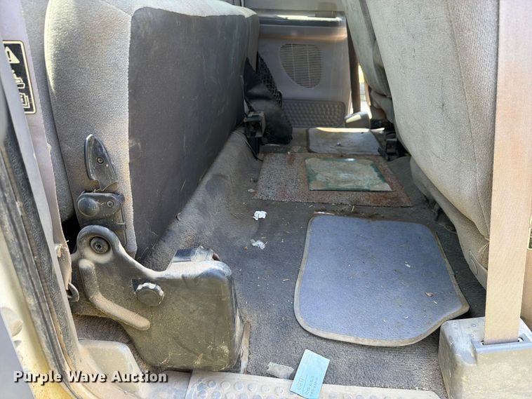 image for item EX2510 2001 Ford F250 Super Duty XL Ext. Cab utility bed pickup truck