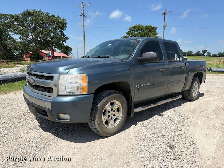 2008 Chevrolet Silverado 1500 Crew Cab pickup truck