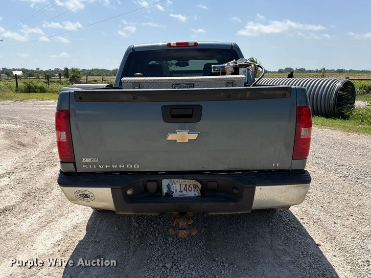 image for item EX2511 2008 Chevrolet Silverado 1500 Crew Cab pickup truck