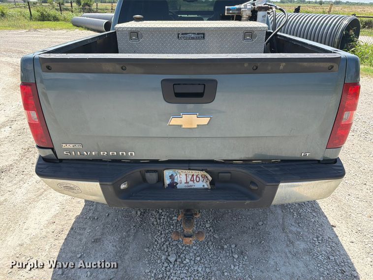 image for item EX2511 2008 Chevrolet Silverado 1500 Crew Cab pickup truck