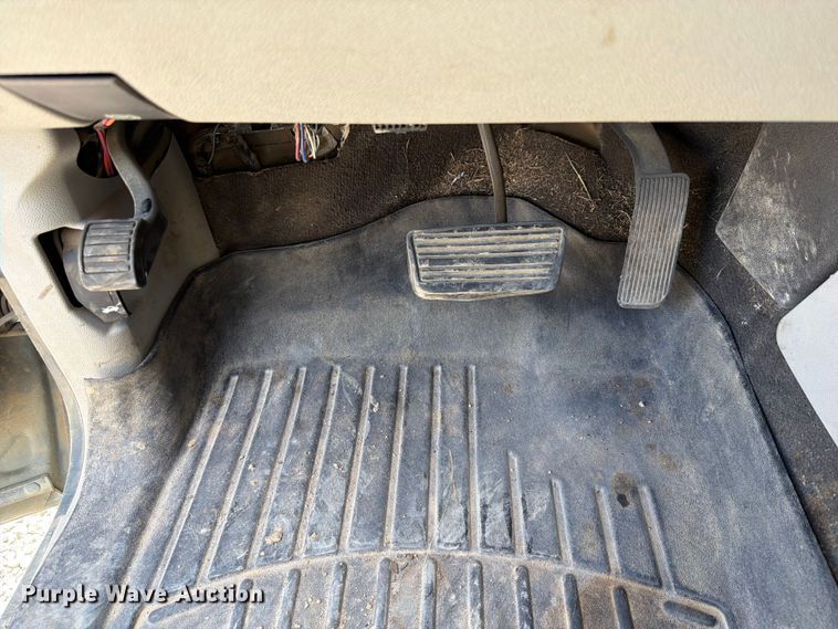 image for item EX2511 2008 Chevrolet Silverado 1500 Crew Cab pickup truck
