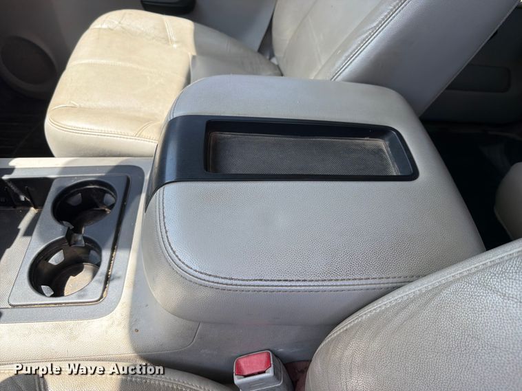 image for item EX2511 2008 Chevrolet Silverado 1500 Crew Cab pickup truck