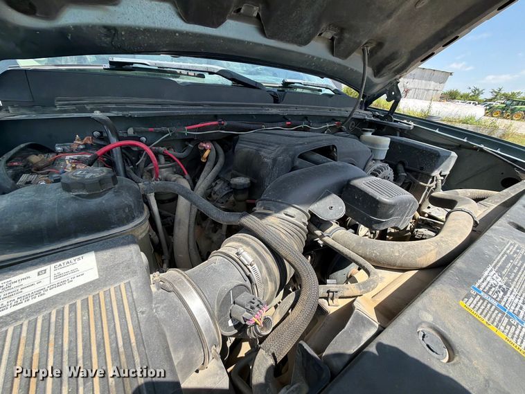 image for item EX2511 2008 Chevrolet Silverado 1500 Crew Cab pickup truck