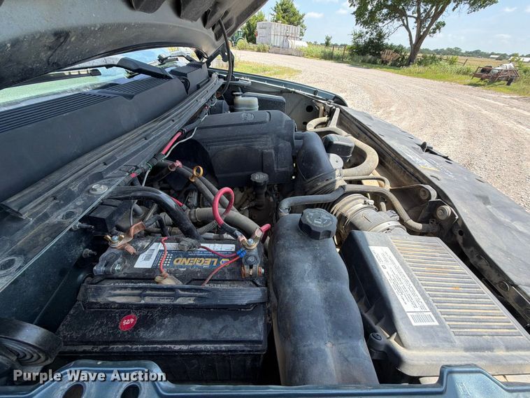 image for item EX2511 2008 Chevrolet Silverado 1500 Crew Cab pickup truck