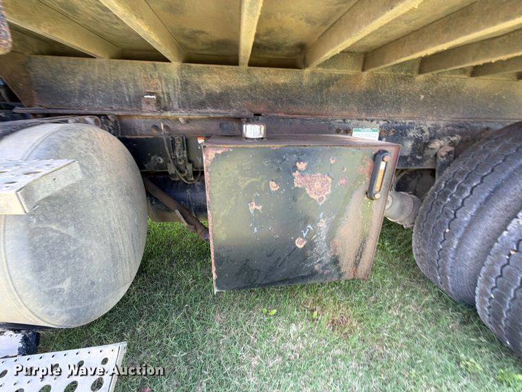 image for item EX2512 2007 Sterling Truck L8500 Dump Truck