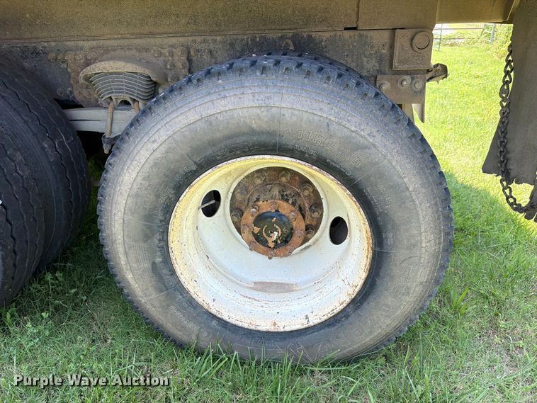 image for item EX2512 2007 Sterling Truck L8500 Dump Truck