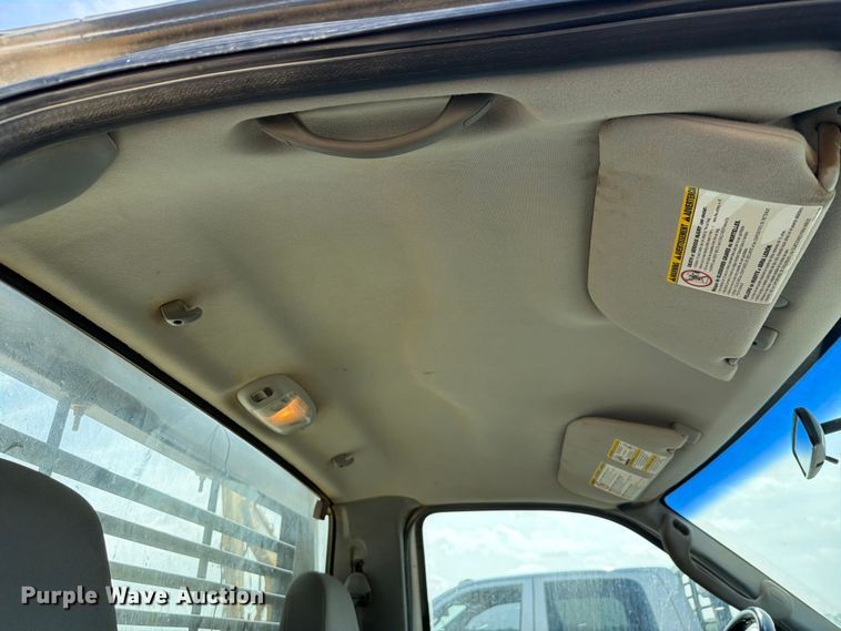 image for item EX2514 2004 Ford F250 Super Duty flatbed pickup truck