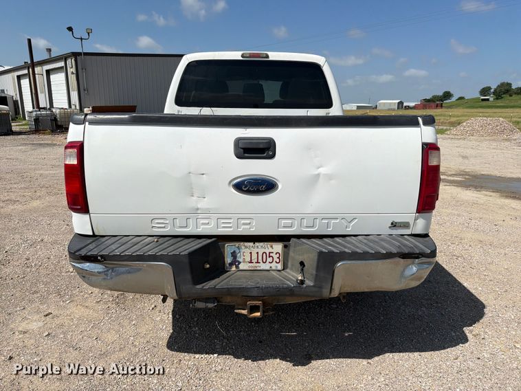 image for item EX2516 2011 Ford F250 Super Duty Crew Cab pickup truck