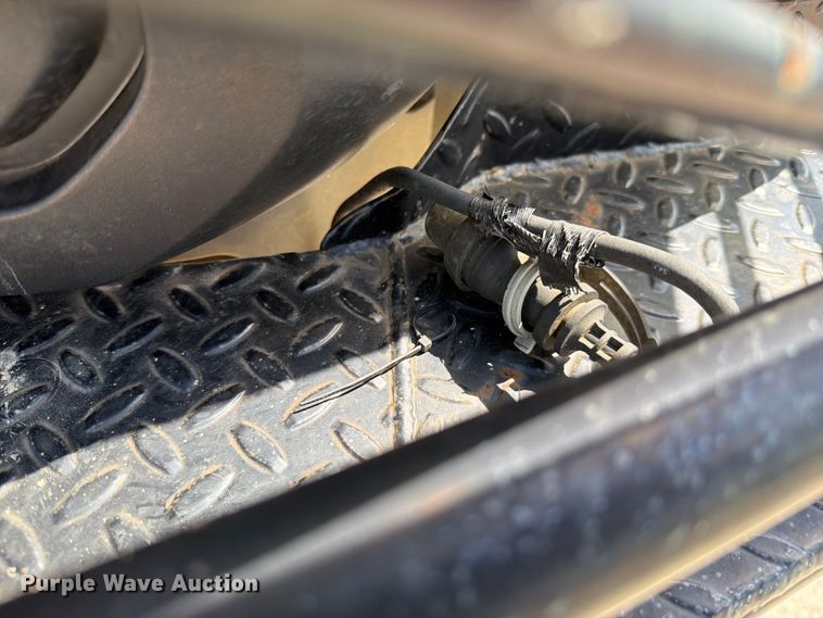 image for item EX2516 2011 Ford F250 Super Duty Crew Cab pickup truck